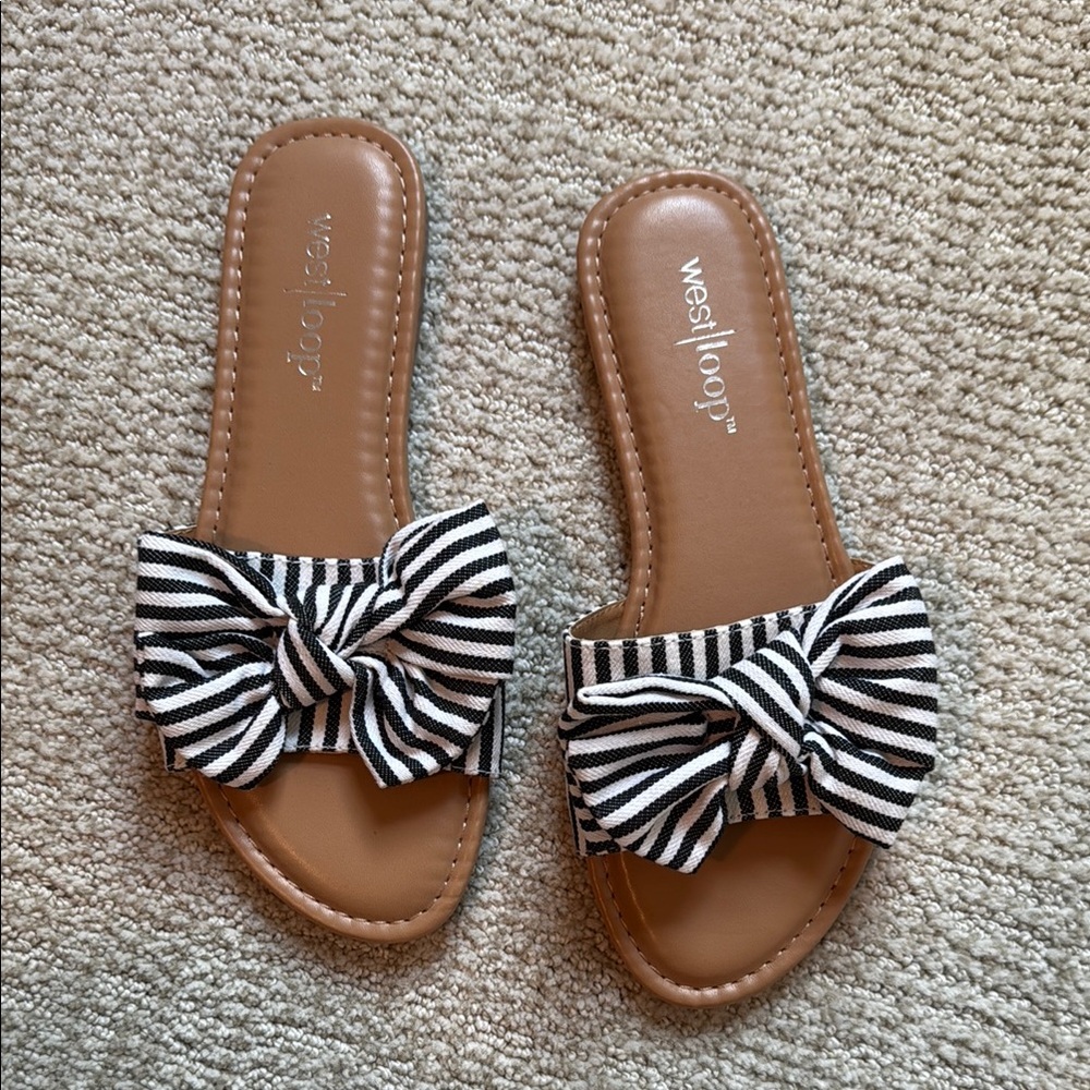 West Loop Black and White Slide Sandals